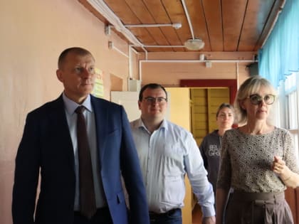 Сергей Будкин проверил готовность загородного оздоровительного лагеря им. А. Матросова к приему детей