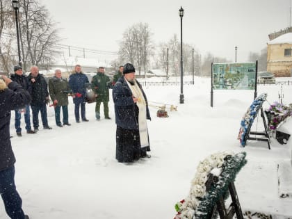 25 декабря 1979 года в 15:00 начался ввод 40-й армии в Афганистан.