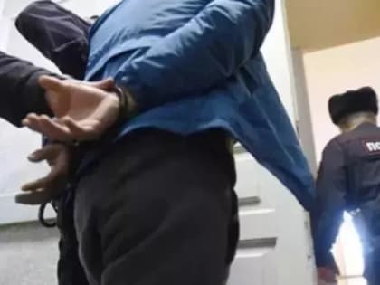 В Гусь-Хрустальном настойчивый мужчина пытался дать взятку полицейскому в служебном авто