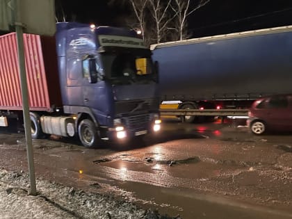 Владимирские власти требуют немедленно привести в нормативное состояние федеральную трассу М-7 в черте города Покрова