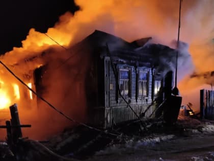 Во Владимирской области за праздничную неделю ликвидированы пятьдесят пожаров. Сотрудники МЧС спасли семерых человек