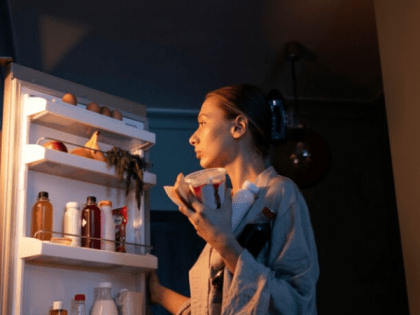 Вместе с лишними килограммами уйдет и здоровье: врачи назвали 5 самых опасных диет