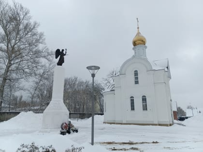 Под покровительством Архистратига Михаила.