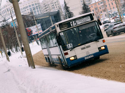 Мэрия Владимира обратила внимание на многочисленные жалобы горожан на работу общественного транспорта