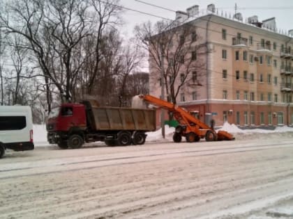 Владимирцев просят не мешать уборке снега и убрать свои автомобили с 9 улиц города