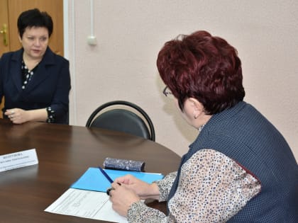 Министр образования региона Светлана Болтунова провела прием в Гусь-Хрустальном и побывала в образовательных организациях