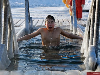 Купаться в проруби с пользой для здоровья!