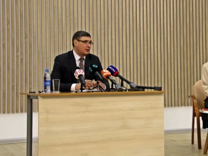 Отдельный блок пресс-конференции Губернатора Александра Авдеева касался проблематики системы здравоохранения