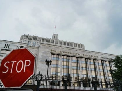 В Доме правительства вводят масочный режим из-за COVID-19