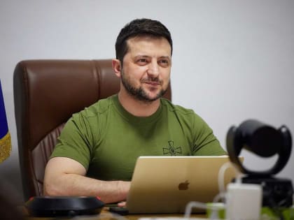 «МК» сообщил, что Владимир Зеленский получил F-16, Путину больше незачем ждать