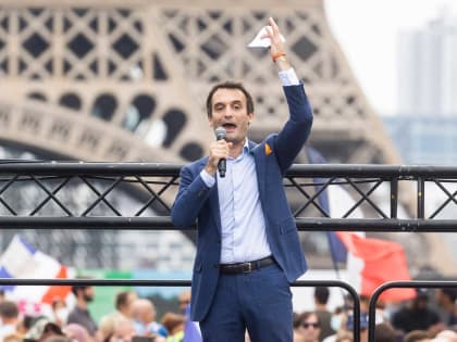 Во Франции сообщили о конце союза с Германией и предательстве Макрона