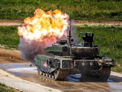 Экипаж Т-90М «Прорыва» провел бой против трех танков ВСУ, штурмуя опорный пункт