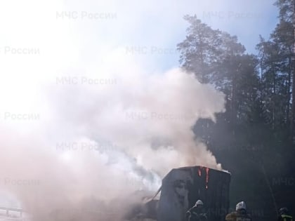 На трассе сгорел грузовик