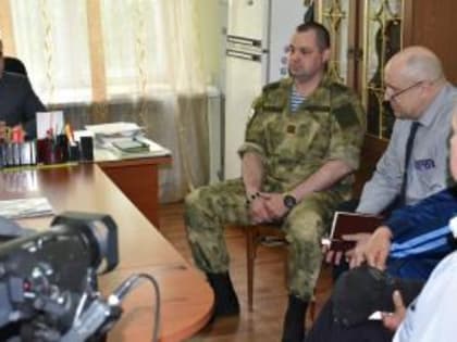 Глава города Алексей Соколов встретился с добровольцами