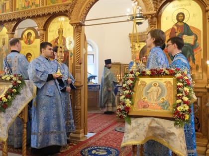 Архиерейское богослужение и концерт в честь святителя Афанасия в Собинке