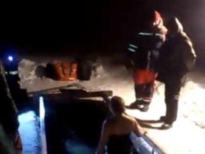 Жительница Владимира забеременела после купания на Крещение