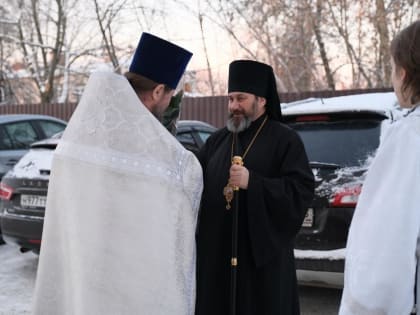 Божественная литургия в Свято-Троицком храме г.Гусь-Хрустального