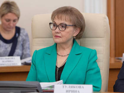 Путин наградил председателя Счётной палаты Владимирской области Ирину Тулякову