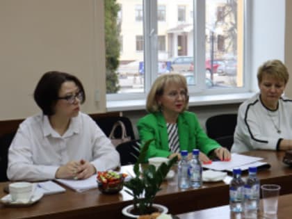 Министр соцзащиты Любовь Кукушкина на выездном приеме в Киржачском районе встретилась с семьями участников СВО