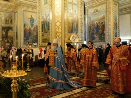 В среду Светлой седмицы митрополит Тихон возглавил Божественную литургию в Свято-Боголюбском монастыре