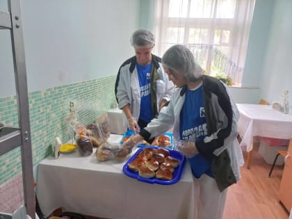 Активисты «Молодой Гвардии» заступили на посменное дежурство в военном госпитале