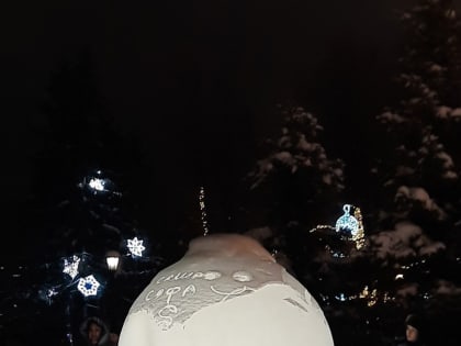 Новосибирцы массово отправились смотреть красоты центра города 1 января