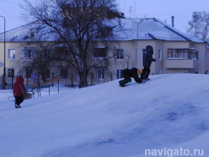 Снег и порывистый ветер прогнозируют синоптики в Новосибирске