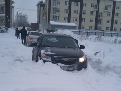 После материала «Вести Новосибирск» коммунальщики отчистили дорогу к детскому саду