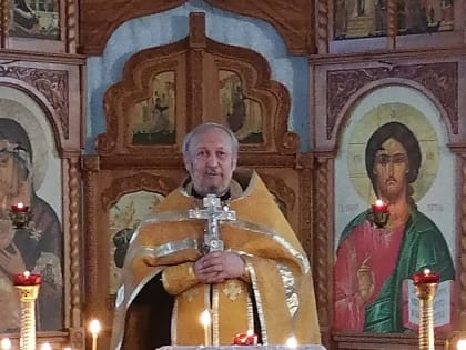 В Кочках начали служить молебны о воинах