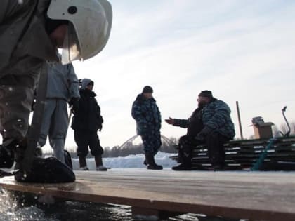 Первые крещенские купели откроют в полночь в Затоне и на пляже «Бумеранг»