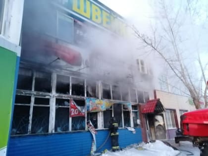 Пожар произошел в ТЦ «Швейка» в городе Татарск