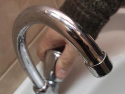 Горячую воду отключат 30 мая в шести районах Новосибирска — список улиц