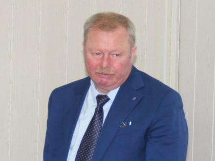 Свой пост покинул старейший глава района Новосибирской области