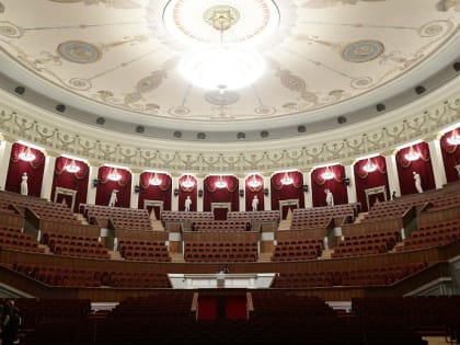 Новосибирский оперный театр заплатит 50 миллионов за уборку и дезинфекцию