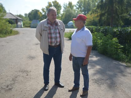 Ренат Сулейманов посетил с рабочим визитом Краснозерский район
