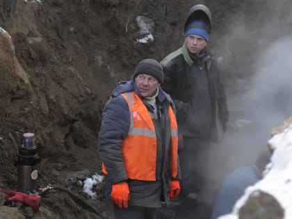 Улицу Сибирскую раскопали для ремонта водопровода