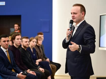 В Новосибирске Владислав Даванков предложил оценивать чиновников через «Госуслуги»