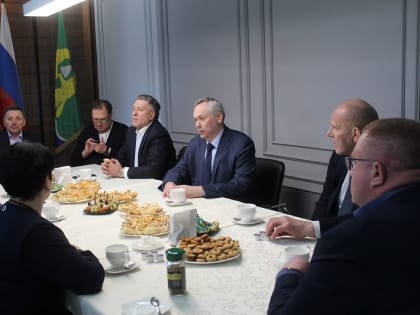 Андрей Травников встретился с мобилизованным военнослужащим из Искитима