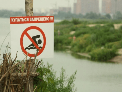 Тонущую женщину спасли из «озера смерти» в Юго-Западном жилмассиве