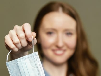 Маска, прощай: в Новосибирской области сняли действующие три года ковидные ограничения