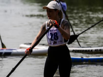 Как научиться плавать на сапборде — инструкция с видео