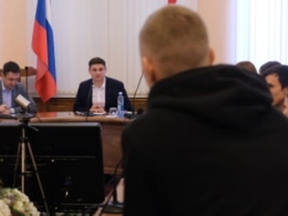 В Новосибирском ГАУ прошла встреча ректора университета Евгения Рудого со студентами из семей мобилизованных
