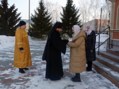 Архиерейская Литургия  в Кафедральном соборе св. апостола Андрея Первозванного г. Карасука в Прощеное воскресенье (видео)