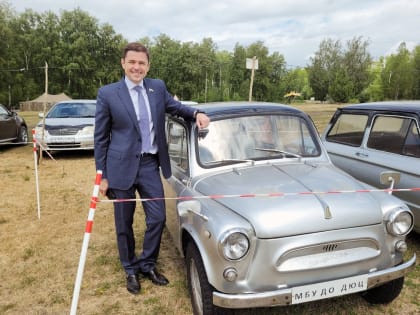 Госдума предложила чиновникам пересесть на отечественные авто