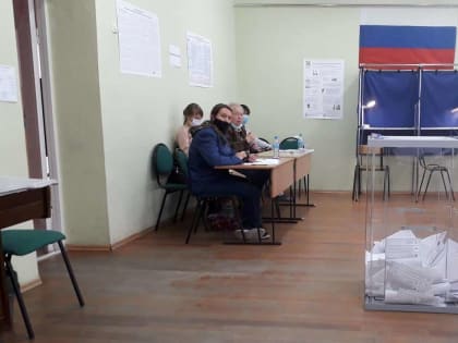 Пять кандидатов в губернаторы Новосибирской области сдали документы в избирком