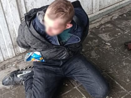 Новосибирец проломил стену в магазине ради пакетика с чипсами