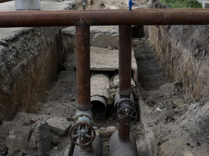 Улицы Крылова и Октябрьскую разрыли из-за ремонта теплотрасс