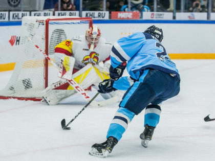 Хоккейная «Сибирь» уступила «Йокериту» в драматичном матче