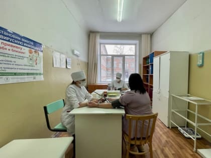 Средняя продолжительность жизни новосибирцев оказалась выше ожиданий: депутаты Заксобрания обсудили реализацию программы здравоохранения