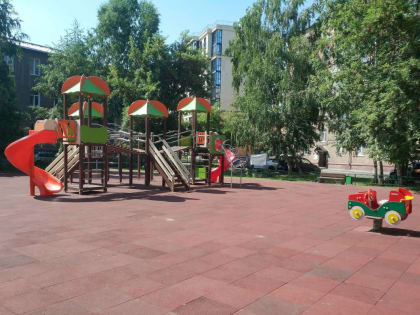 «Городская среда»: в Новосибирске благоустраивают дворовые территории